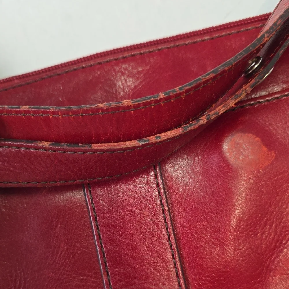 Kenneth Cole New York Red Shoulder Bag - Picture 4 of 11